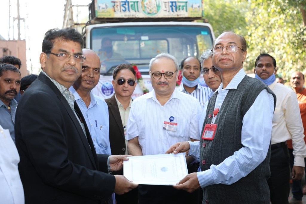Handing over of dispatch documents by NFC officials to BARC officials.