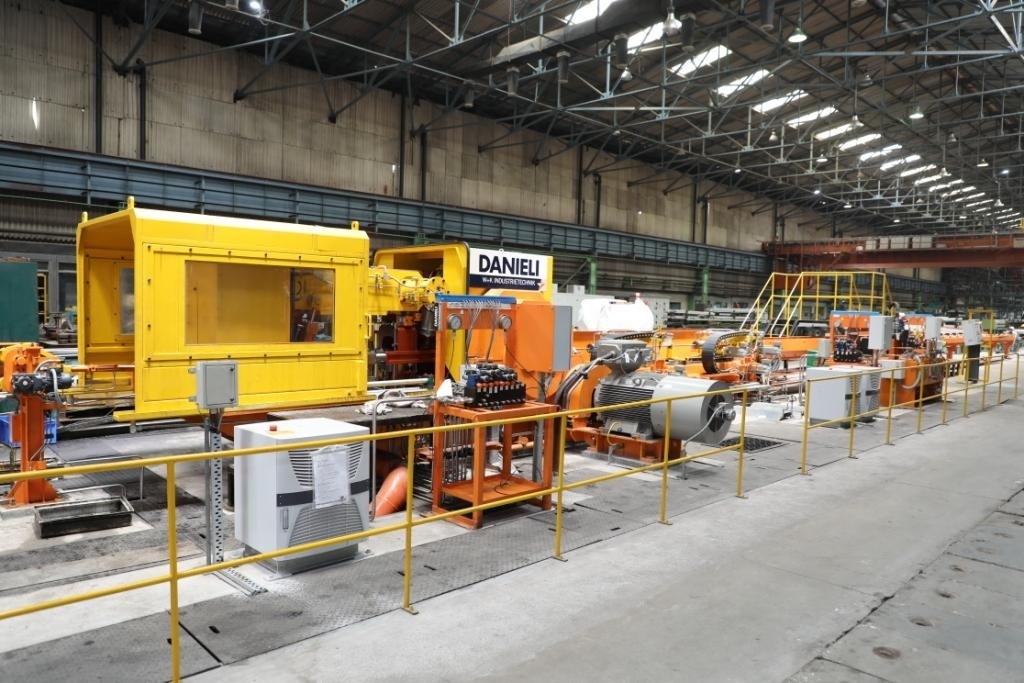 Newly commissioned Pilger-mill in SSTP shop floor.