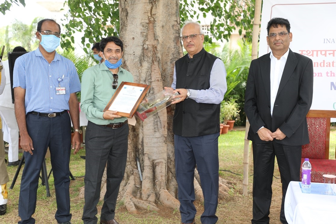 Presentation of ‘Work of Excellence’ award to Fuel Group
